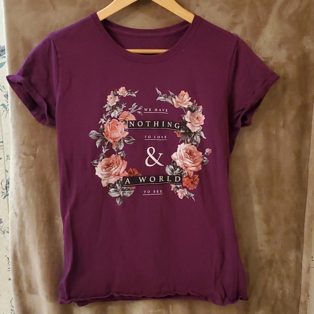 🤑L woman's graphic tee shirt